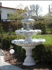 Drei-Schalen-Brunnen